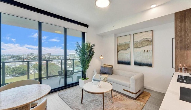 Stylish Miami Condo with Beach Access at 72 Park