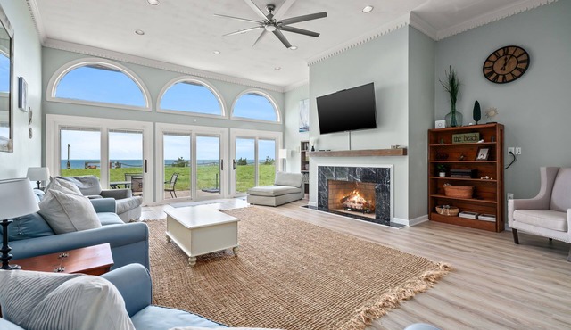 Sunset on the Rocks | 4BR Bayview Butler's Bluff Retreat w/Game Room + Pet Friendly