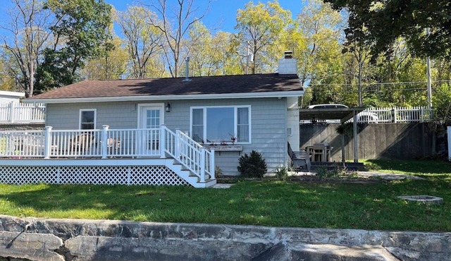 Super 2 bedroom home with 72’ of Conesus lakefront