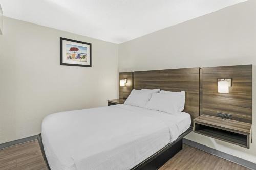 SureStay Studio by Best Western Virginia Beach Oceanfront