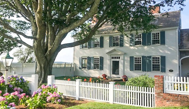 Sweeping Ocean Views, Gorgeous Home With Guest Cottage, Pool and Tennis Court