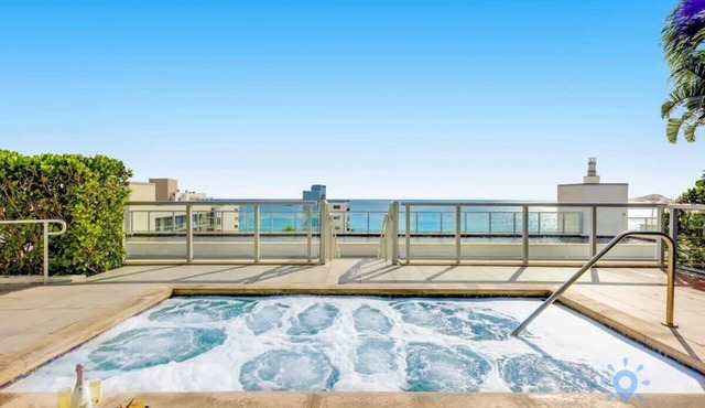 The Best Stay| Hot Tub & Pool|Hollywood Beach+ Gym