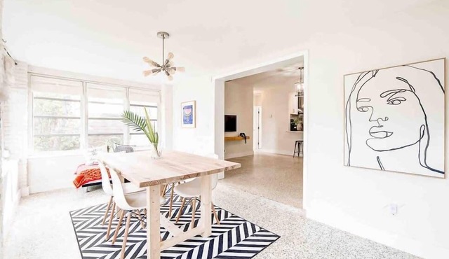 The Bo House |sleeps 4 | close to beach, airport