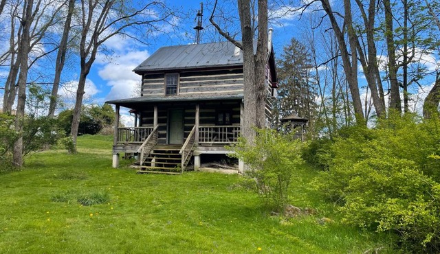 The Cabin at the House of Many Stairs