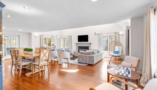 The Gathering Place - For 6 with Fire Pit