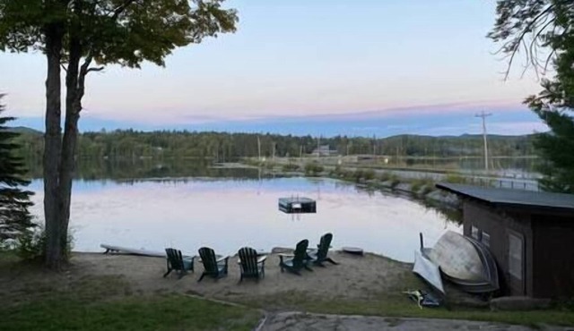 The Lodge - Waterfront on Lake Abanakee
