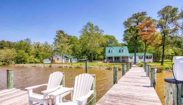 Tidal Serenity- Remote Waterfront Home with dock