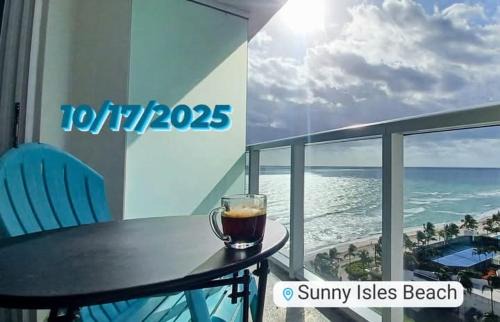 Top floor oceanfront Miami Direct Access to the beach
