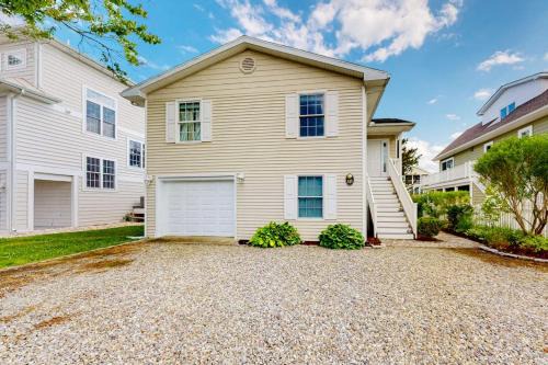 Town of South Bethany - 142 Henlopen Drive