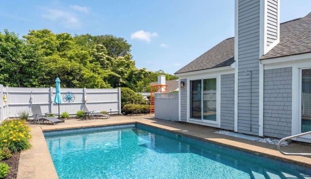 Tranquil New Seabury Escape w/Heated Private Pool and Central AC RPAM008