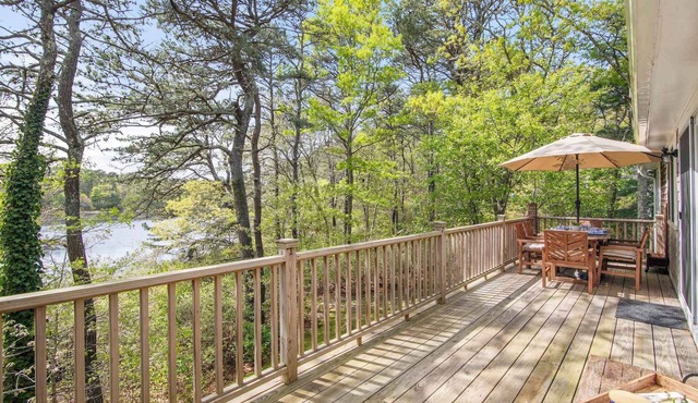 Tranquil Pond-View Escape in Dennis