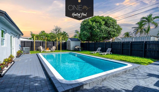 Trendy Family Home -Heated Pool