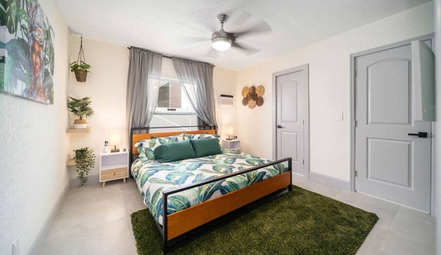 Tropical Oasis Newly Renovated Near Las Olas Beach