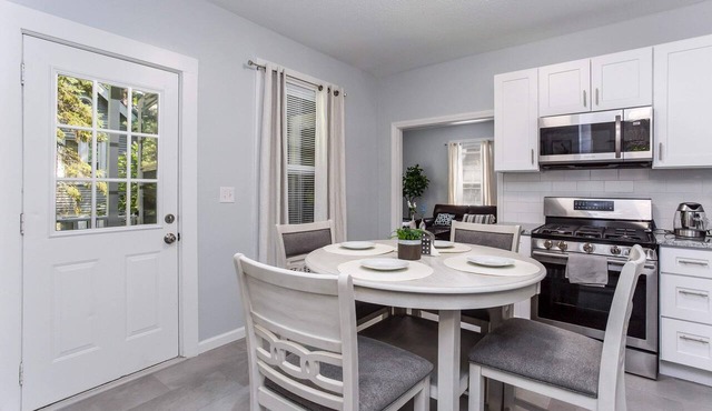 TWO BEDROOM APARTMENT ON FIRST FLOOR ON A DUPLEX