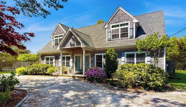 Two family dog friendly cottages: close to beach & town
