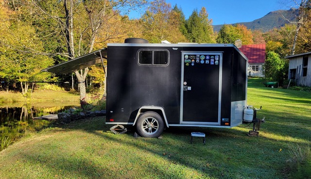 Uniquely private 1-bedroom RV in Underhill