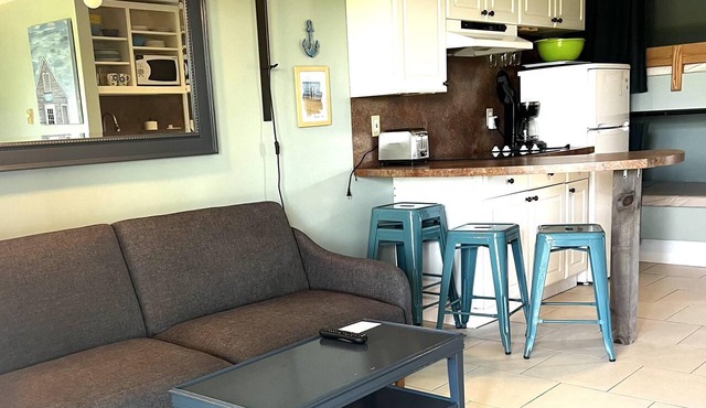 Unit #11 - Ground floor efficiency studio with AC