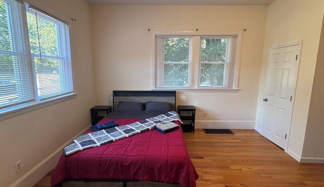 Updated 1BR apt, 1st floor, near T, free parking