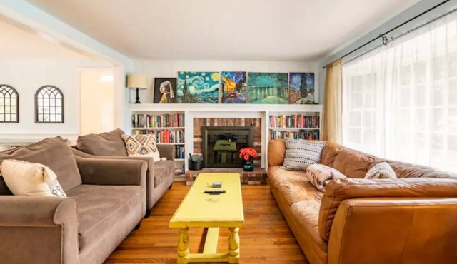 Vacation comfortably near the warm waters of the Nantucket Sound beaches!