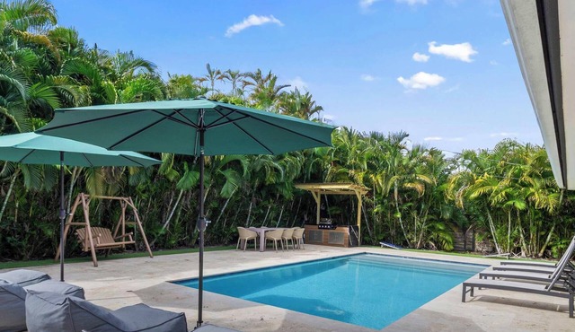 Villa Indigo | Heated Pool Pickleball