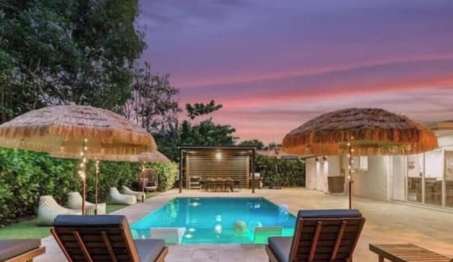 Villa Luxe - Modern by Glam Homes