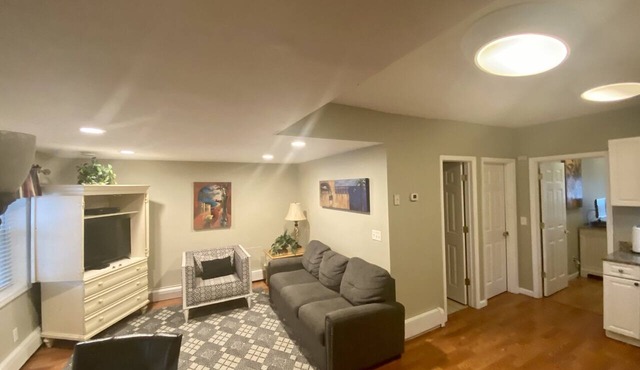 VRBO PREMIER HOST LISTING 2BR Ste-2 Houses to Beach &, Optional Pool Access