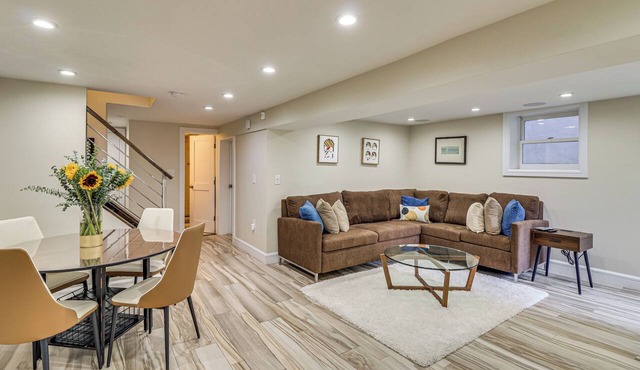 Walk to Hudson River, Near MetLife: Renovated Apt