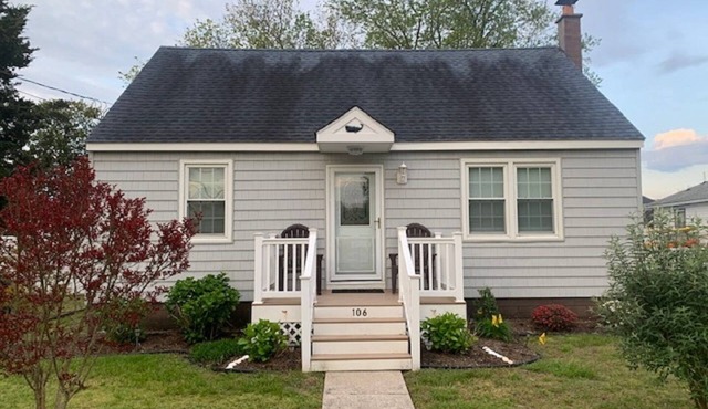 Walk to the Delaware Bay! Short drive to Cape May beaches and Wildwood