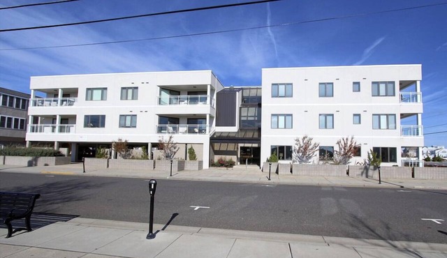 WATER VIEW! Centrally located in Stone Harbor across the street from the beach and 1 block to downtown shopping,