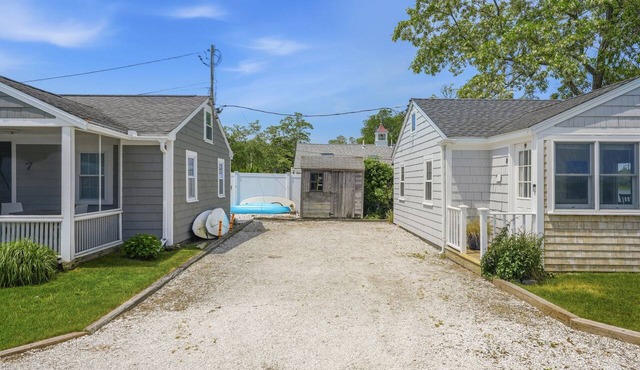 Waterfront Cape Cottage w/ Private Beach Access