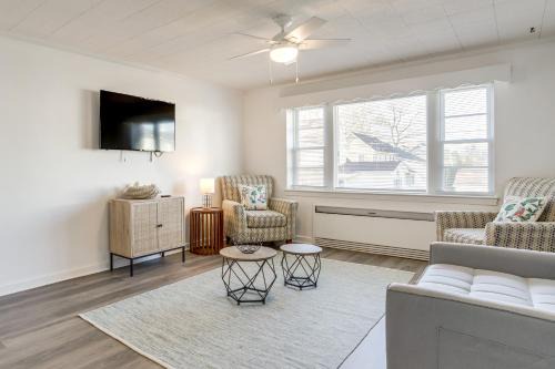 Waterfront Gem < 1 Mi to Dtwn Cambridge!