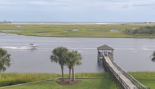 Waterfront Golfer’s Paradise 3BR 2BA on Intracoastal Beach Views Sunset BCH