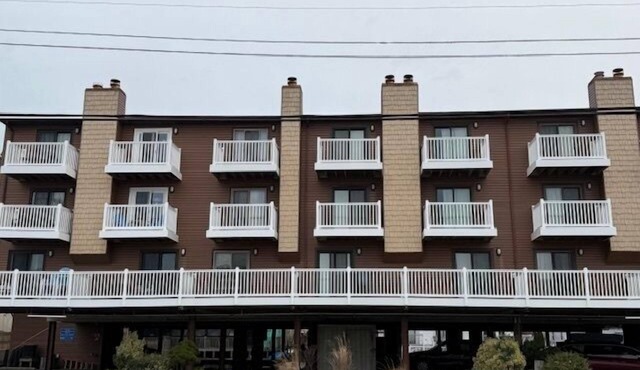 Waterfront large three bedroom, four bath, townhouse near the beach.