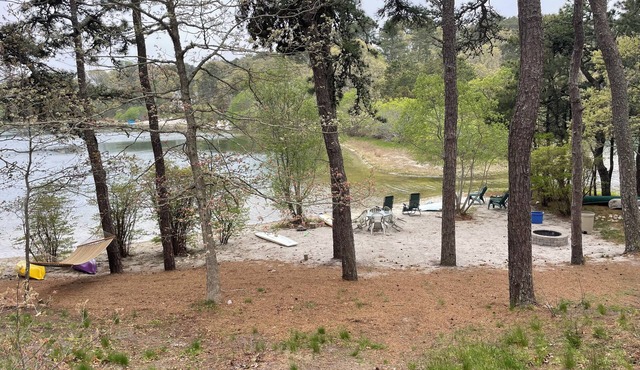 Waterfront private beach on freshwater pond with beach in own backyard !