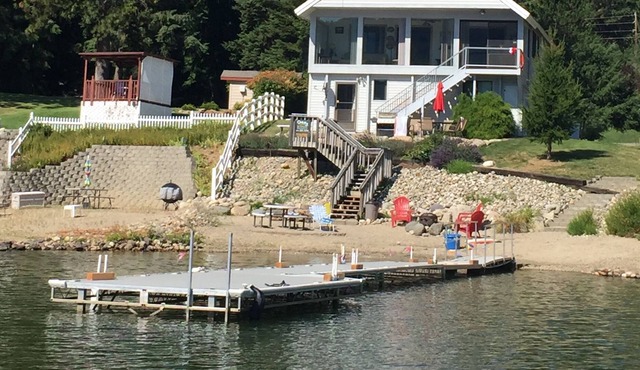 Waterfront Year Round Vacation Home, Lake Cocolalla, Beach, Dock in Cocolalla