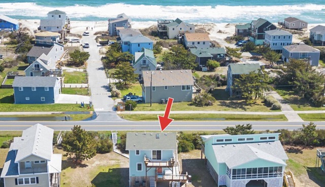 Wave Watcher - Amazing Ocean and Sound Views - One minute walk to the beach!