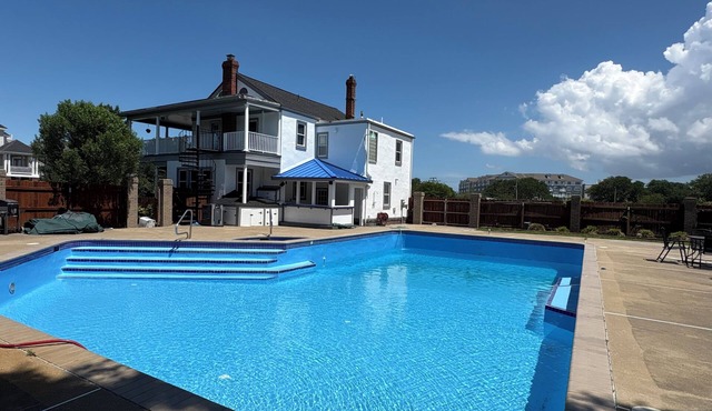 Welcoming 3-bedroom house with AC in charming Norfolk