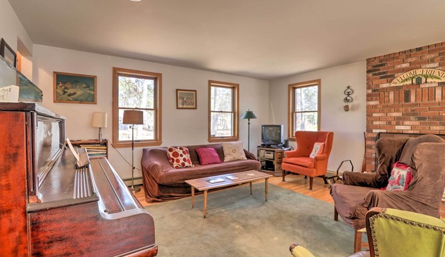 Wellfleet Villa w/ Deck 1 Mi to Trails & Coastline