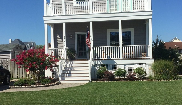 West OC Bayside Getaway W/ Private Pool