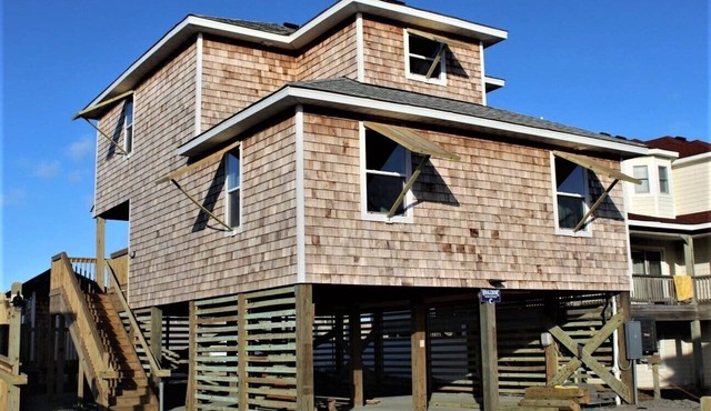 Whalebone Oceanfront 3 Bedroom Cottage C