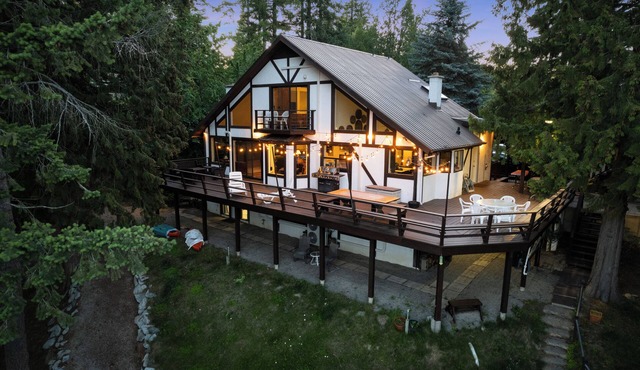 Whiskey Jack 3 Bed, 3 Bath