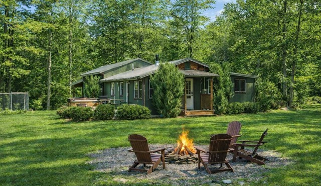Wild Sage Cabin | Pond | Kerhonkson