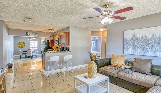 Wonderful beach home near everything with furnished patio, grill & fast WiFi
