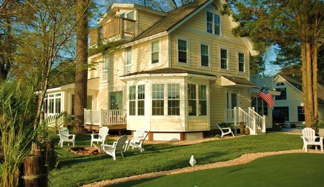Wonderful waterfront Home