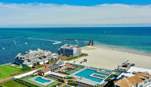 Wychmere Beach Club