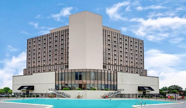 Wyndham Garden Norfolk Downtown
