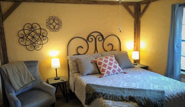 Zannabella private Suite with hot breakfast included