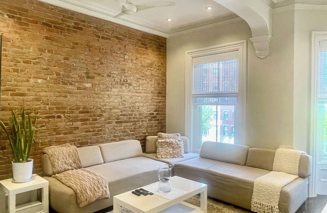 Brownstone 