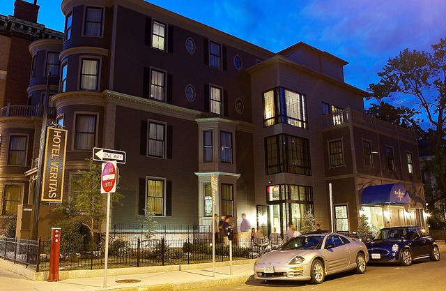 Hotel Veritas 