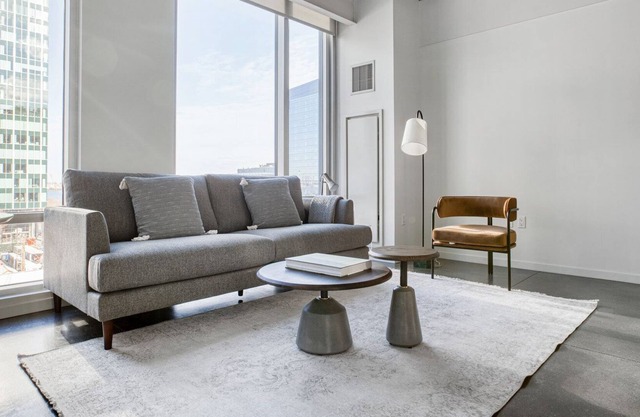 Luxe Seaport Space 